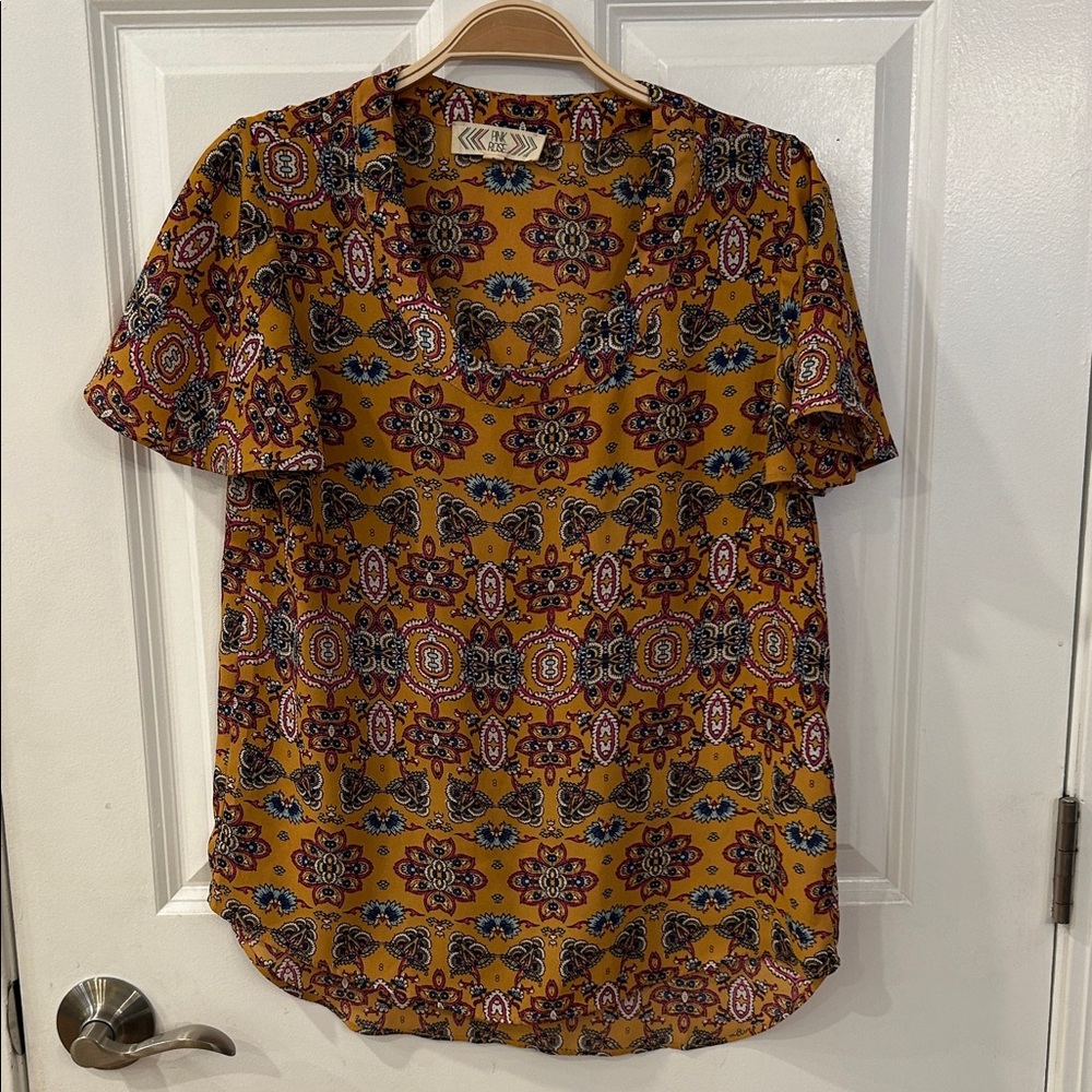 Patterned Short Sleeve Shirt